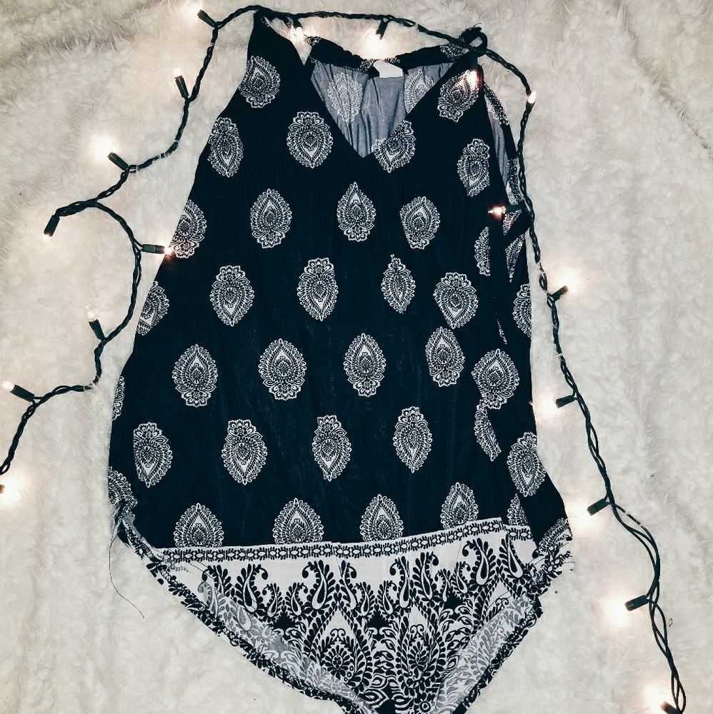 B&W flowy tank